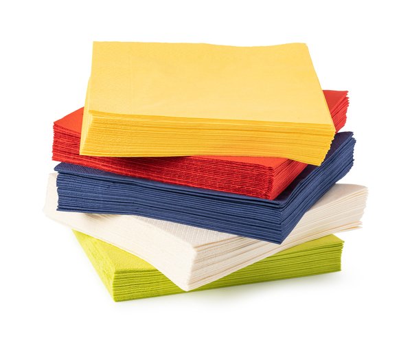 Serviettes à usage unique unies : élégance et praticité réunies